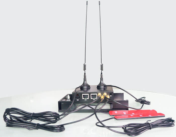 3G/4G WiFi router Gateway VCAN1334 bus wifi Micro SIM Card Slot 1 USB hotspot 16