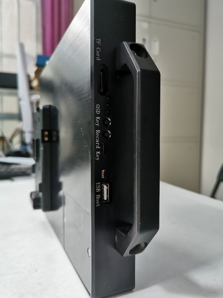 10-inch monitor cofdm receiver 5