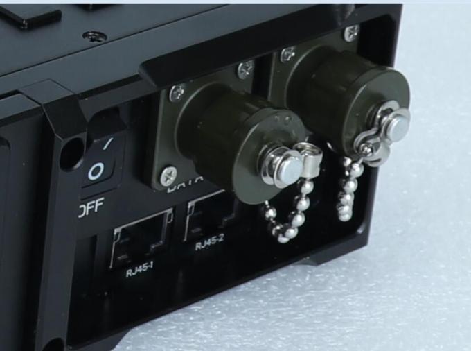 Digitaler Sender-Empfänger mit COFDM-Modulation und 5 W Ausgangsleistung für tragbare Zwecke 3 COFDM modulation digital transmitter-receiver with 5W output power for portable purposes 1