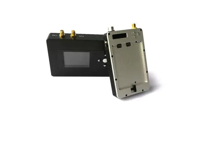 Máy phát video âm thanh không dây di động / Máy phát UHF mini dễ dàng mang theo 1 Mobile Wireless Audio Video Transmitter / Mini UHF Transmitter Easy To Carry