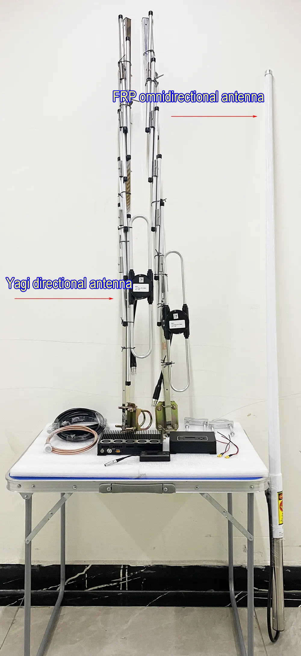 military cofdm wireless video transmitter with yagi directional antenna FRP omnidirectional antenna