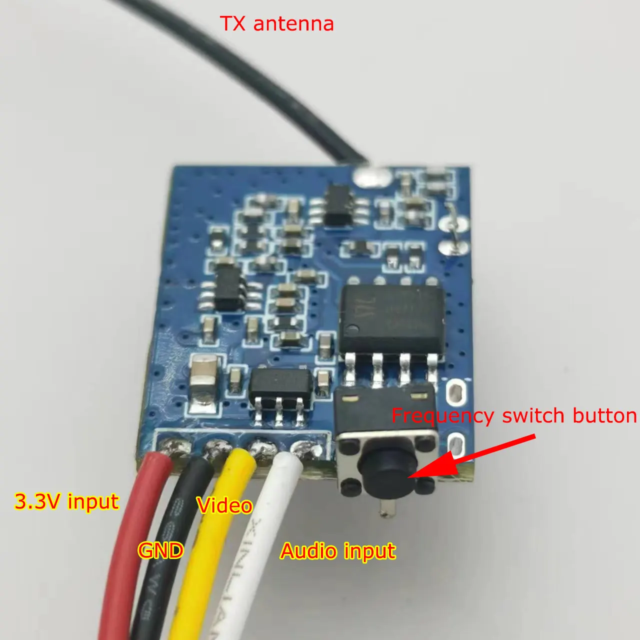 FPV 類比視訊發射器 CVBS 音訊視訊模組發送器 400-900MHz UHF vcan1904 UHF Analog Wireless Video Transmitter CVBS audio video module cable define